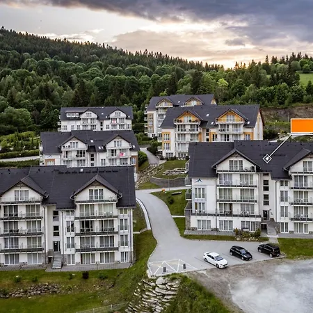 Ischgl - Czarna Gora By Sun & Snow Z Nielimitowanym Basenem * Sienna (Klodzko)
